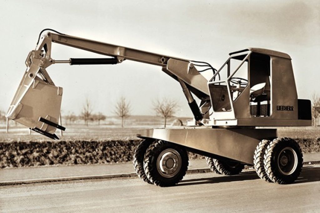 La Liebherr RT1000